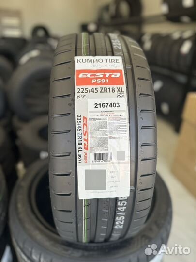 Kumho Ecsta PS91 225/45 R18 и 245/40 R18 98Y
