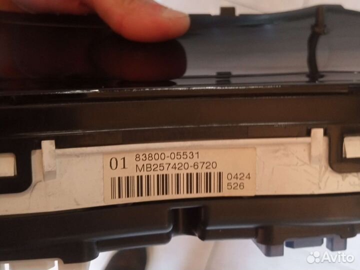 Щиток приборов Toyota Avensis T25