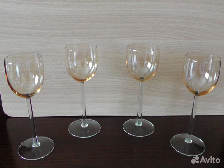 Фужеры, рюмки, стопки цветное стекло