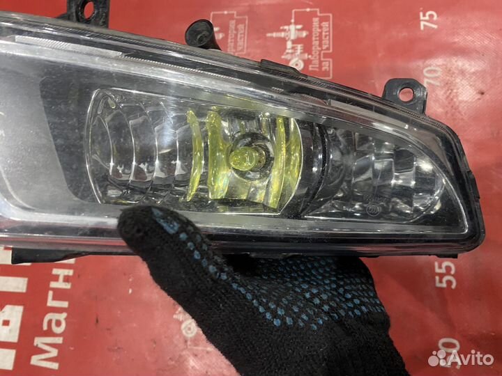 Volkswagen polo противотуман фара R