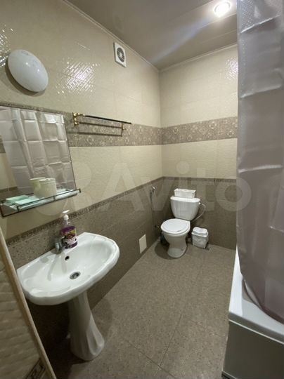 2-к. квартира, 80 м², 2/3 эт.