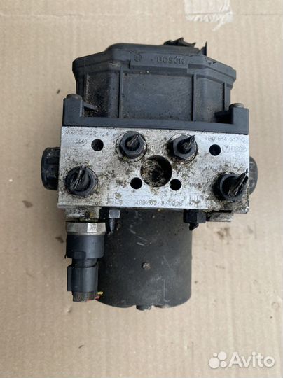 Блок ABS Audi A6 C5/VW Passat B5 4B0614517G