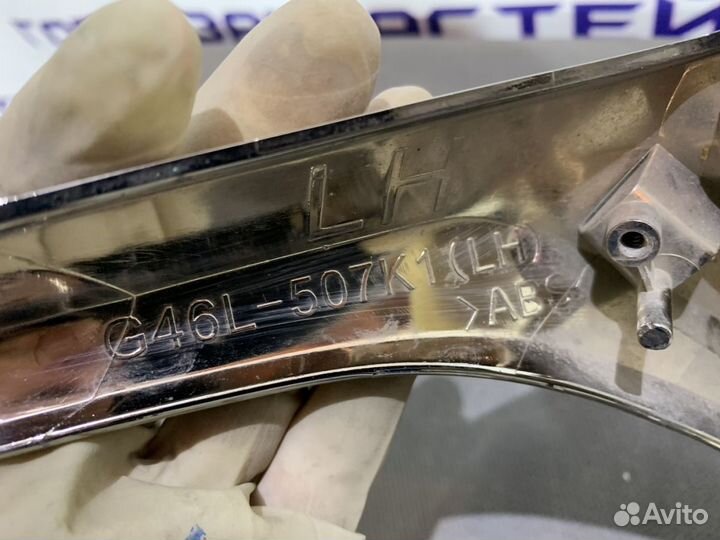 Молдинг решетки радиатора левый хром Mazda 6