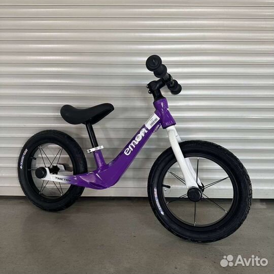 Беговел детский новый 12 радиус