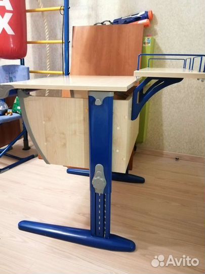 Растущая парта Дэми