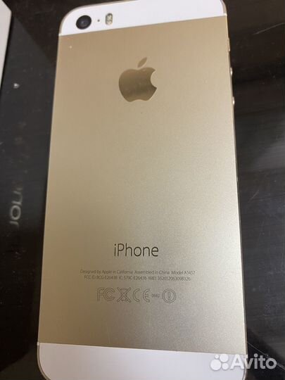Телефон iPhone 5s