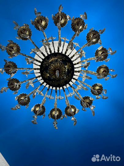 Люстра потолочная новая