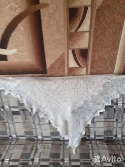 Пуховый платок - паутинка