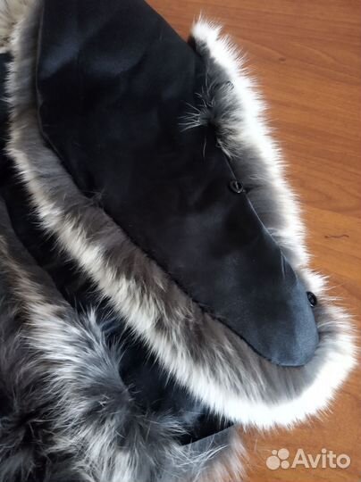 Меховой воротник и манжеты