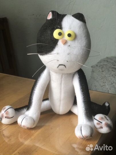 Кот игрушка