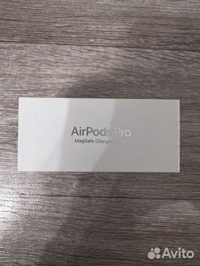 Левый наушник Airpods Pro 1