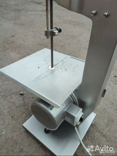 Ленточная пила по мясу fimar 1830