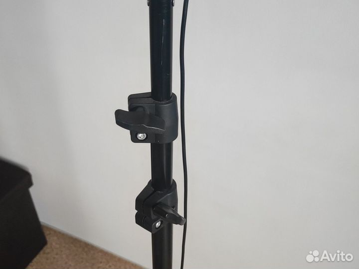 Кольцевая лампа 26 см