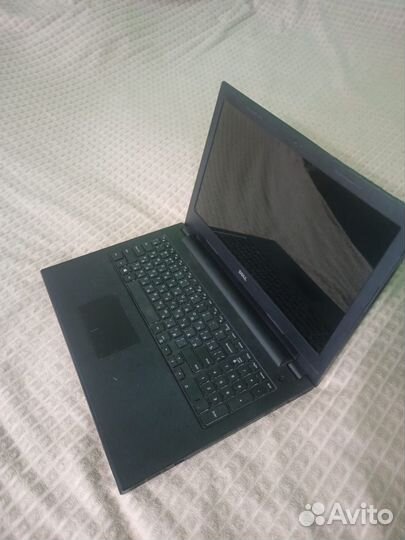 Ноутбук dell inspiron