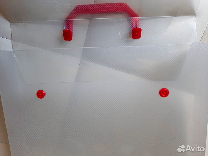 Пластиковый портфель. Папка конверт на кнопках