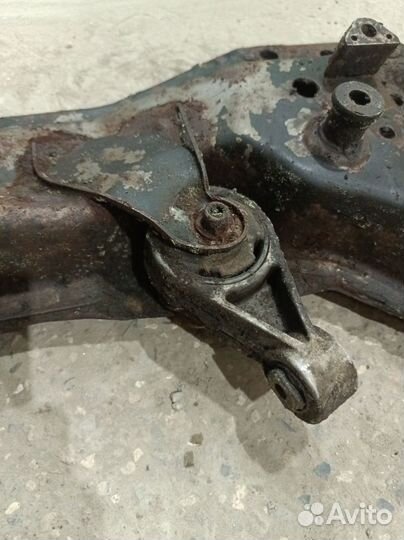 Подрамник передний Ford Focus