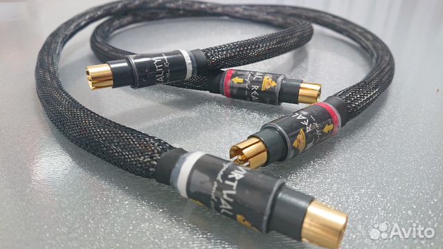 Pyramid музыкальные кабели