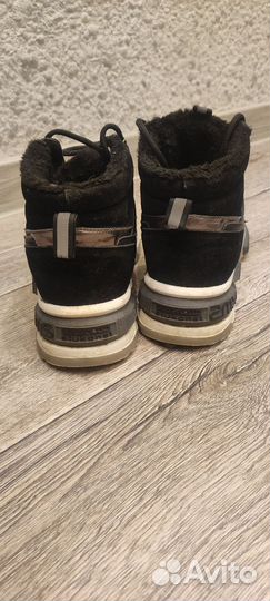 Кроссовки женские 38 размер