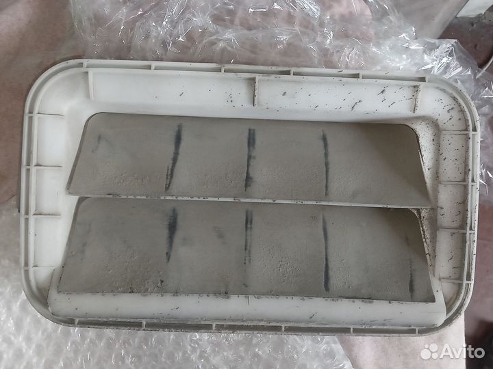 Небольшие кузовные запчасти