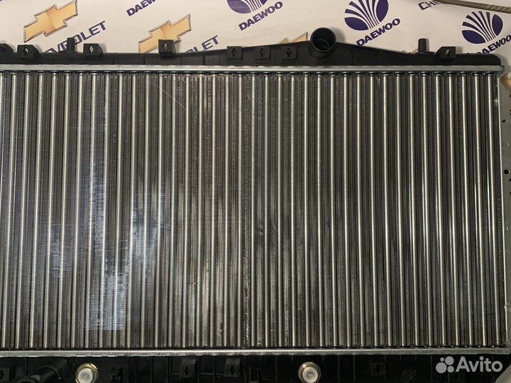 Радиатор охлаждения Chevrolet Lacetti 1.4-1.8 AT