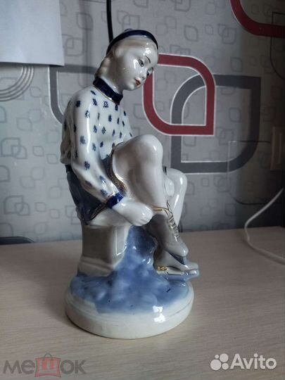 Фарфоровая статуэтка. Фигуристка