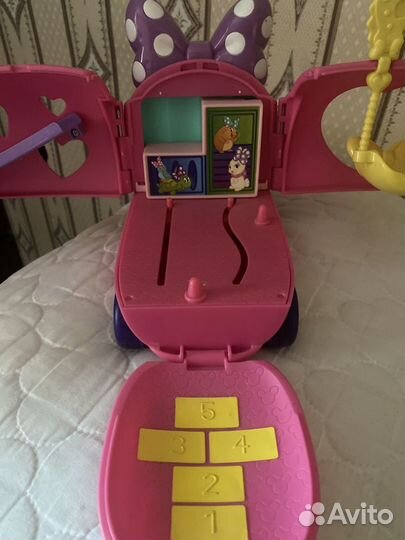 Домик-автобус для маленьких