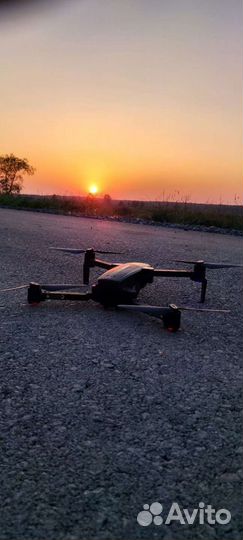 Квадрокоптер Hubsan Zino Pro