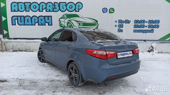 Молдинг крыши правый Kia Rio 3 87241-4Y000