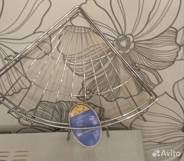 Полка навесная угловая