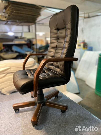 Кресло в кабинет
