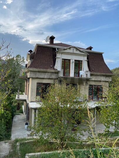 Коттедж 466 м² на участке 19,5 сот.