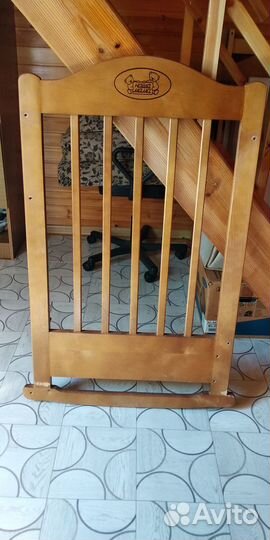 Продается детская кроватка-качалка с матрасом