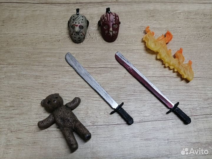 Коллекционная фигурка Фредди против Джейсона