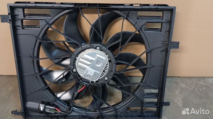 Вентилятор радиатора A2239060800