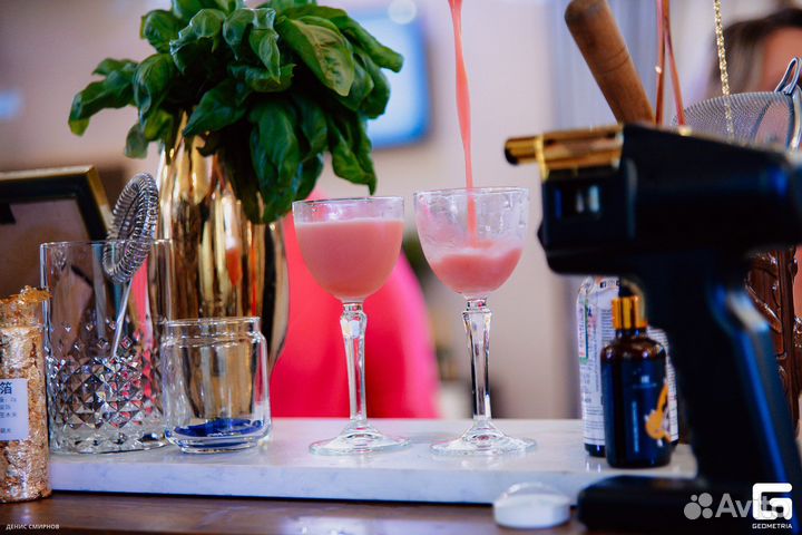 Выездной коктейльный Бар и Бармен Шоу Казань