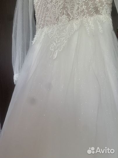 Свадебное платье