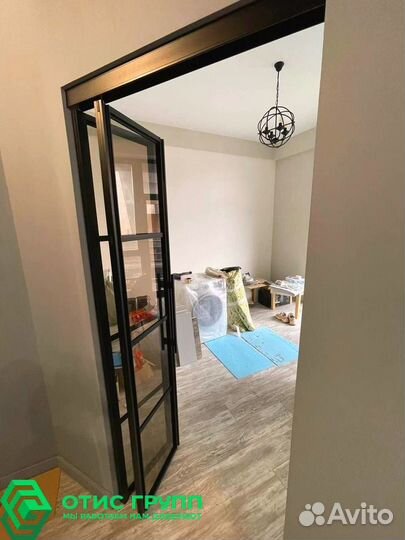 Стеклянная перегородка дверь книжка