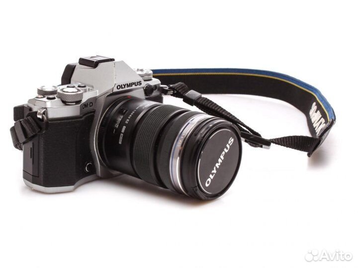 Olympus om d e m5 mark ii(12-50мм EZ) +4гб+Сумка+