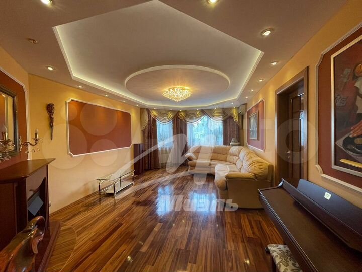 6-к. квартира, 146,5 м², 4/8 эт.