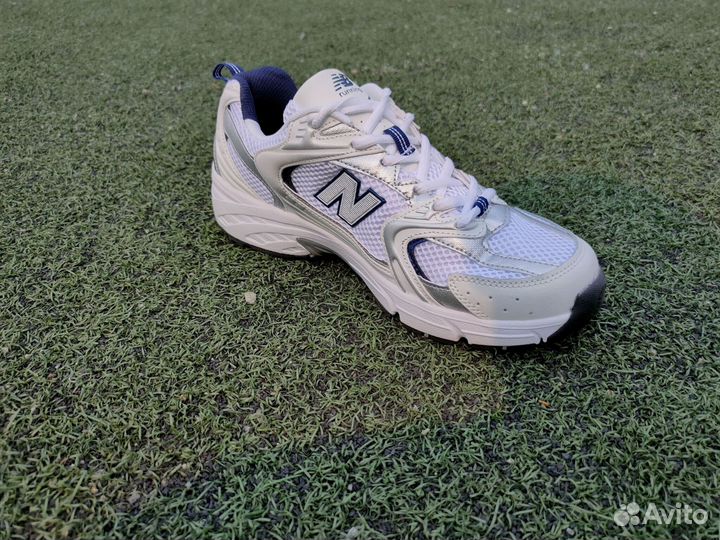 Кроссовки New Balance дышащие