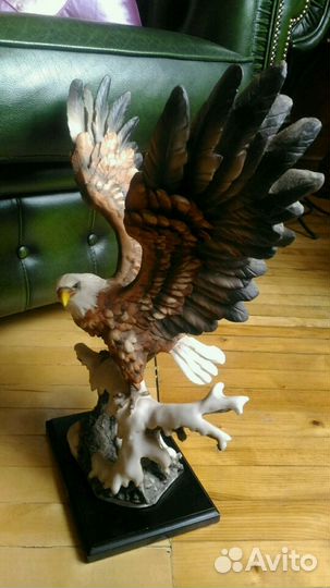 Коллекция птиц на подставке-2 орла,сова,снегири
