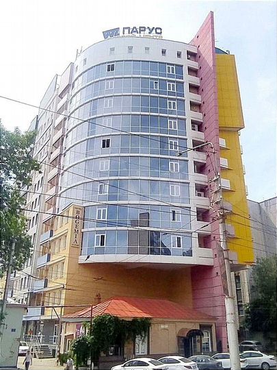 Офисы от 50 м² в дц Парус