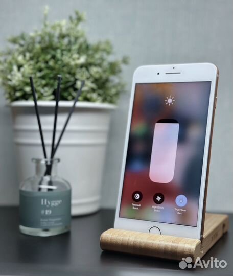 iPhone 8 Plus, 64 ГБ