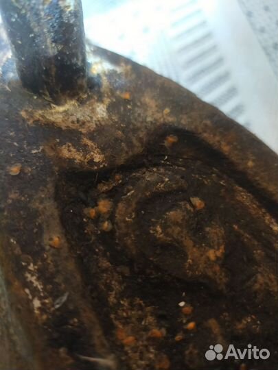 Утюг чугунный старинный