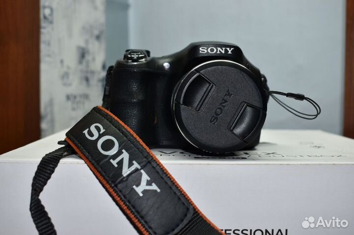 Фотоаппарат цифровой Sony Cyber-shot DSC-H300