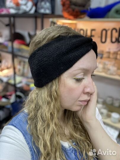 Повязка на голову вязаная