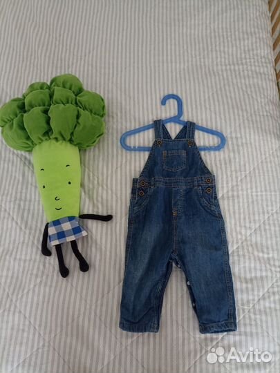 Next джинсовый комбинезон 9-12 месяцев