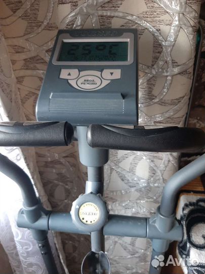 Эллиптический тренажер torneo