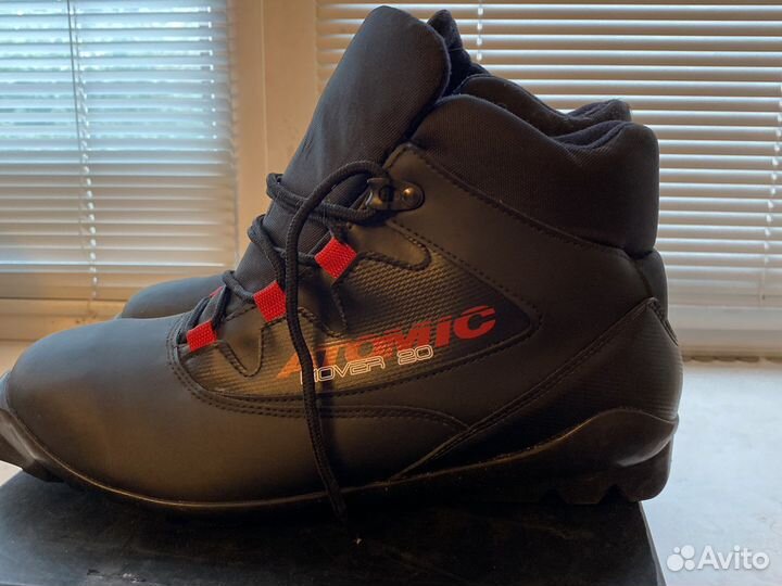 Лыжные ботинки мужские 28,5 размер