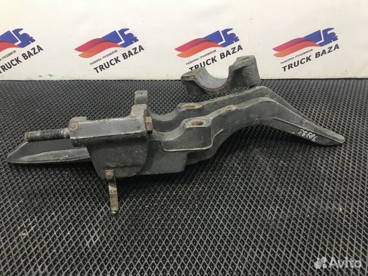 Кронштейн пневморессоры задний правый